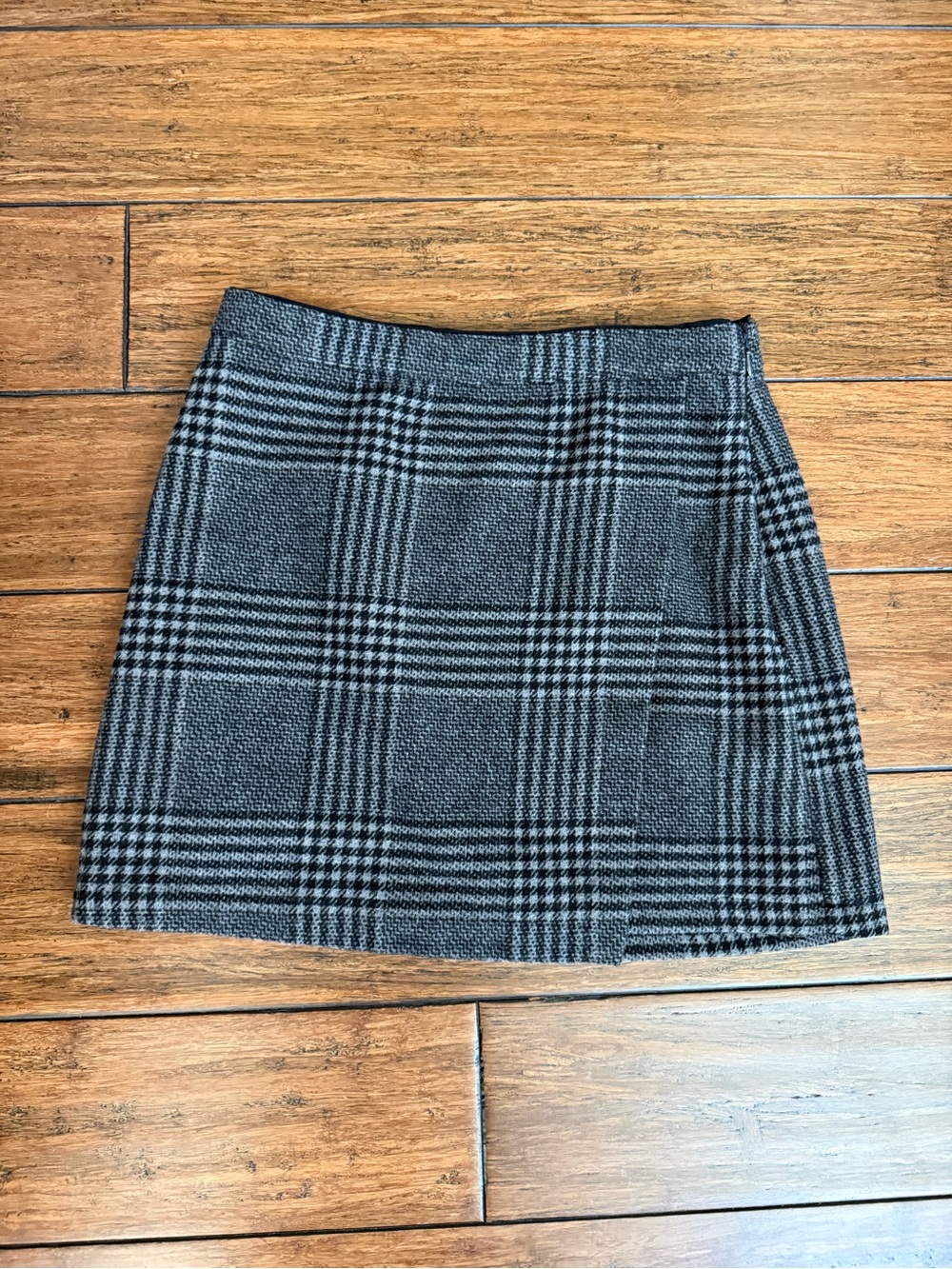 Abercrombie & Fitch Y2K Plaid Mini Skirt Wool Blend Black Gray Cream Woman’s M - Picture 2 of 9